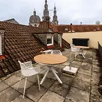 Διαμέρισμα Penthouse In Bahnhofsnaehe Βίρτσμπουργκ