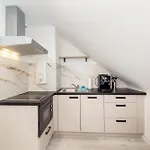 Penthouse In Bahnhofsnaehe Διαμέρισμα *